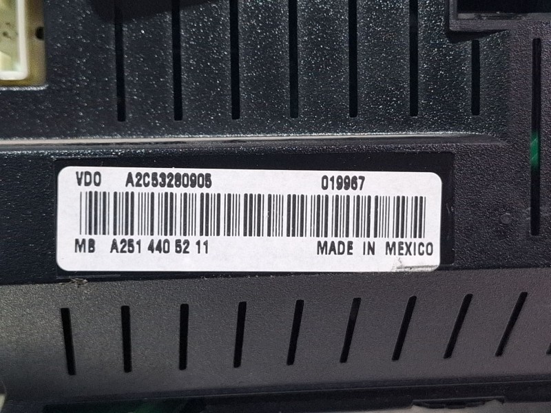 Recambio de cuenta kilometros para mercedes-benz clase m (w164) ml 320 cdi 4-matic (164.122) referencia OEM IAM A2C53280905  