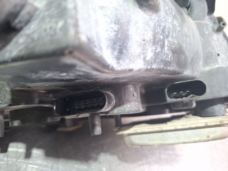 Recambio de faro delantero izquierdo para mercedes-benz clase m (w164) ml 320 cdi 4-matic (164.122) referencia OEM IAM   