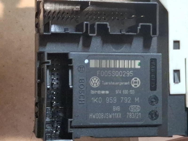 Recambio de elevalunas delantero derecho para seat leon referencia OEM IAM   