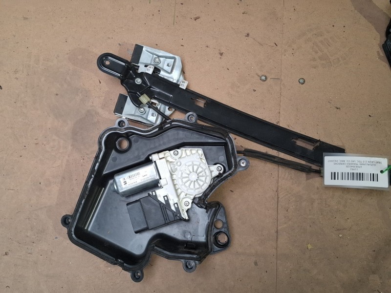 Recambio de elevalunas trasero derecho para seat leon referencia OEM IAM 1P0839402B  