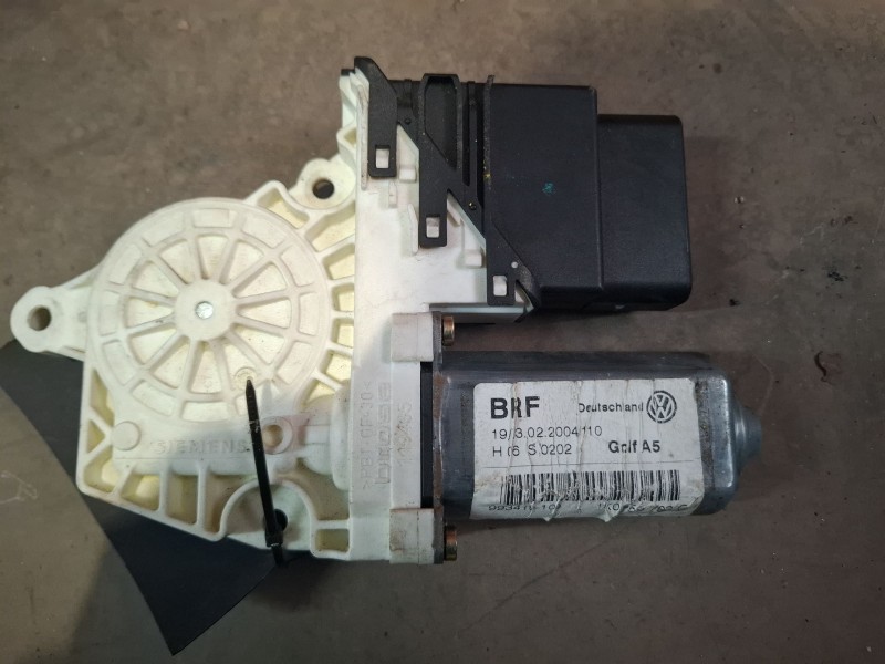 Recambio de motor elevalunas trasero izquierdo para volkswagen golf referencia OEM IAM 997756-101/774.60060.01  