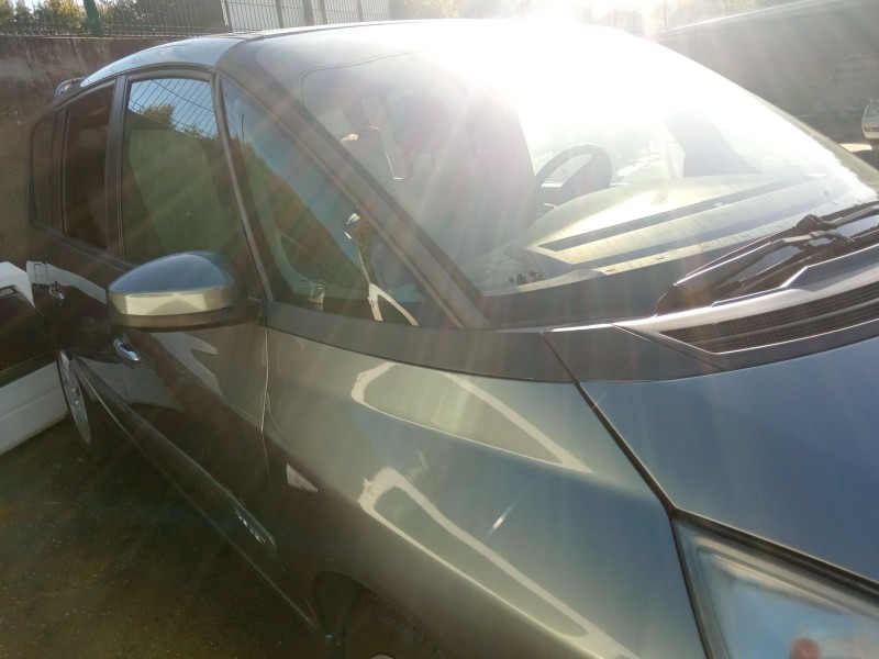 renault grand espace del año 2005