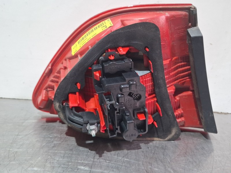 Recambio de piloto porton trasero derecho para seat exeo st (3r5) 2.0 tdi referencia OEM IAM 3R9945094A / 89505092  