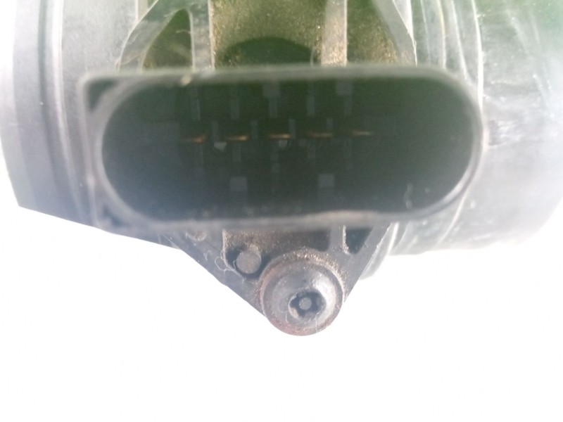 Recambio de caudalimetro para volkswagen passat referencia OEM IAM 0281002461 0749064613 
