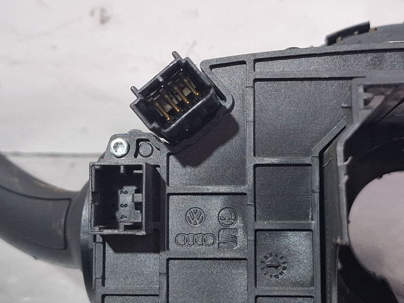 Recambio de mando multifuncion para seat exeo st (3r5) 2.0 tdi referencia OEM IAM 8E0953549Q  