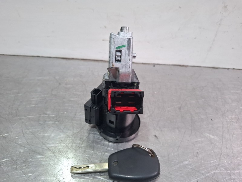 Recambio de conmutador de arranque para renault master referencia OEM IAM 2811334922T  