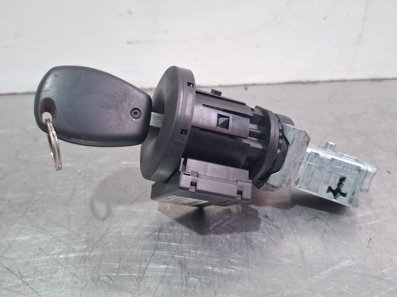 Recambio de conmutador de arranque para renault master referencia OEM IAM 2811334922T  