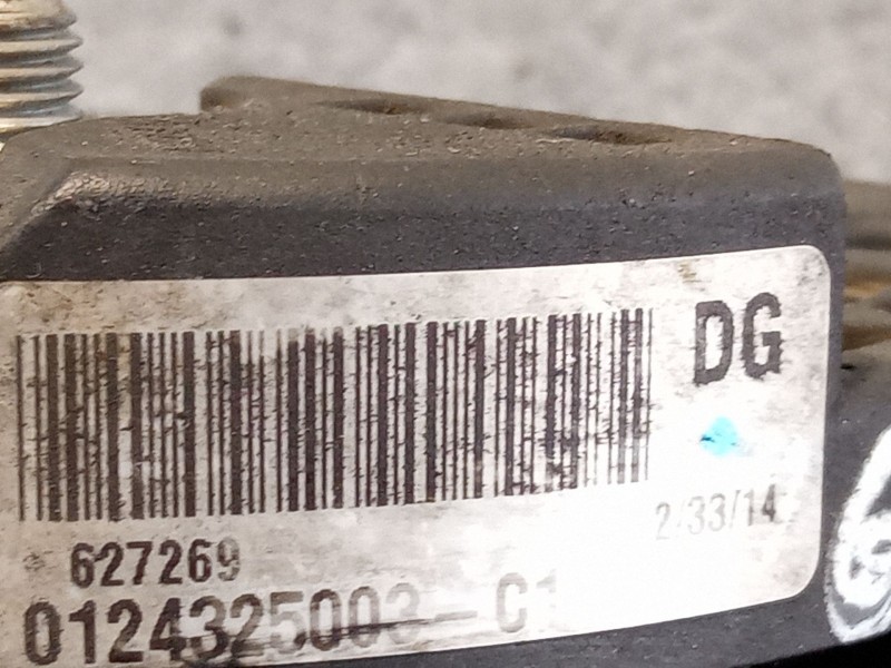 Recambio de alternador para volkswagen golf referencia OEM IAM 0124325003-C  