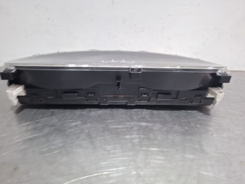 Recambio de cuenta kilometros para renault master referencia OEM IAM P248105652R  