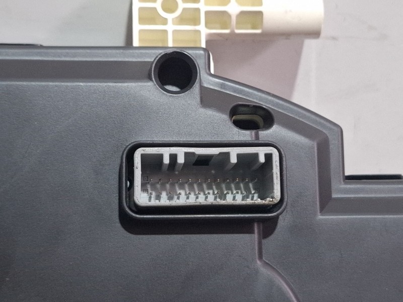 Recambio de cuenta kilometros para renault master referencia OEM IAM P248105652R  