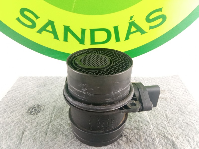 Recambio de caudalimetro para volkswagen passat referencia OEM IAM 0281002461 0749064613 