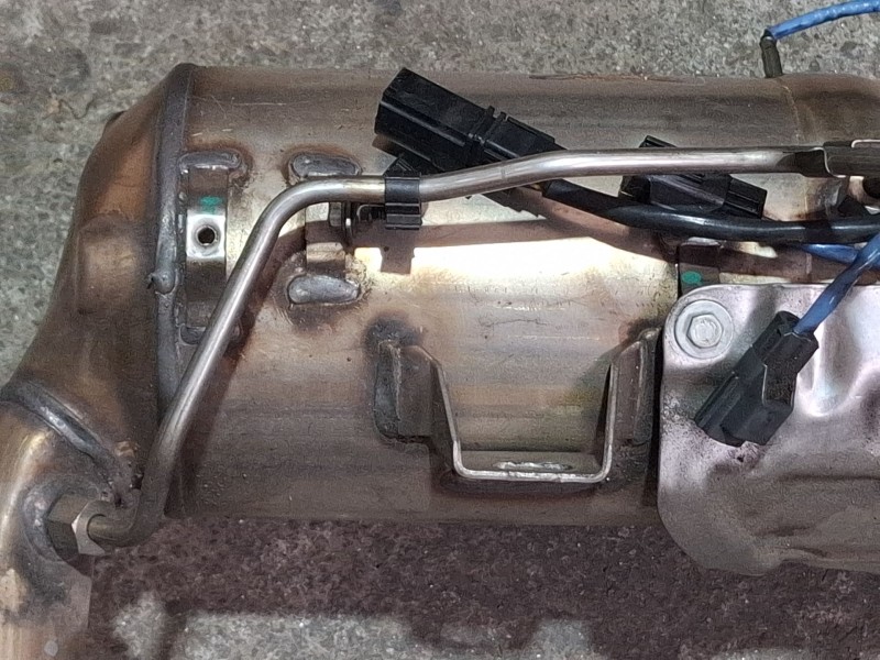 Recambio de filtro de particulas para ford focus iii 1.6 tdci referencia OEM IAM av615h270da / y6142050x / e4063500  