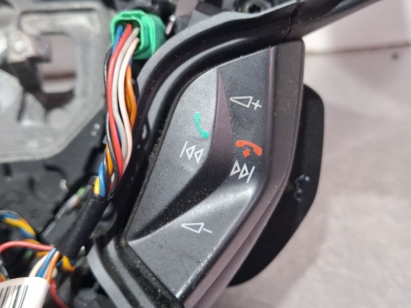 Recambio de volante (sin airbag) para ford focus iii 1.6 tdci referencia OEM IAM AM513600DE-3ZHE  