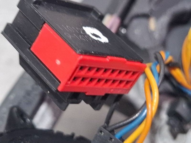 Recambio de volante (sin airbag) para ford focus iii 1.6 tdci referencia OEM IAM AM513600DE-3ZHE  