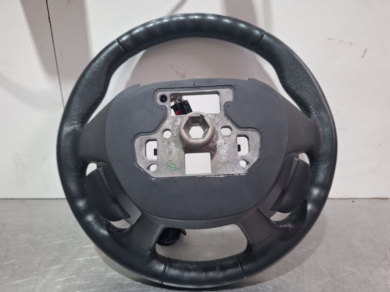 Recambio de volante (sin airbag) para ford focus iii 1.6 tdci referencia OEM IAM AM513600DE-3ZHE  