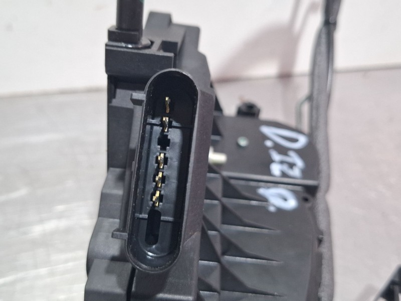 Recambio de cerradura puerta delantera izquierda para ford focus iii 1.6 tdci referencia OEM IAM BM5AA21813AC  