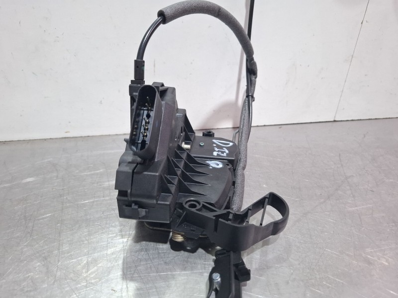 Recambio de cerradura puerta delantera izquierda para ford focus iii 1.6 tdci referencia OEM IAM BM5AA21813AC  