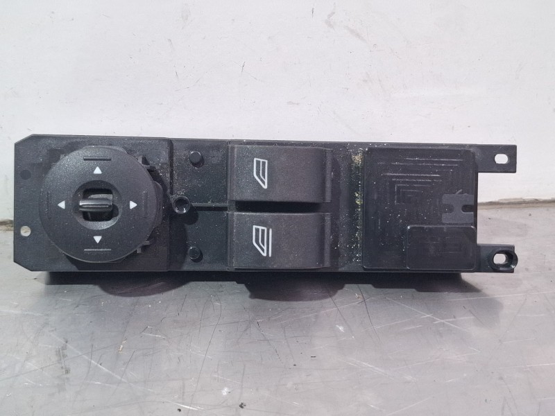 Recambio de mando elevalunas delantero izquierdo para ford focus iii 1.6 tdci referencia OEM IAM AM5T14A132EA  