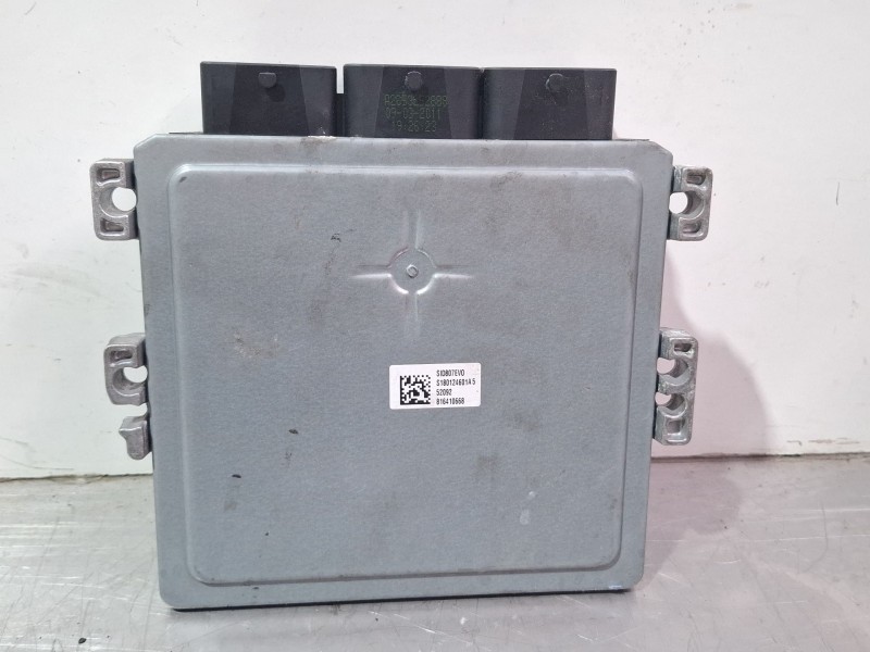 Recambio de centralita motor para ford focus iii 1.6 tdci referencia OEM IAM BV6112A650NE / S180133007E  