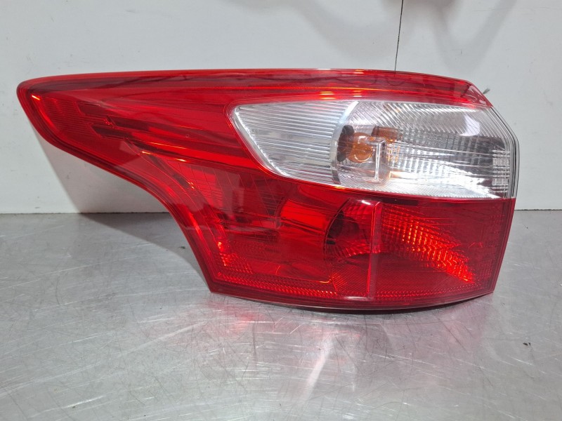 Recambio de piloto trasero izquierdo para ford focus iii 1.6 tdci referencia OEM IAM BM5113405GB  