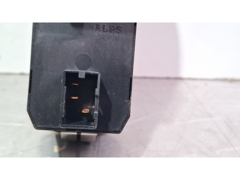 Recambio de mando elevalunas delantero izquierdo para suzuki grand vitara referencia OEM IAM   