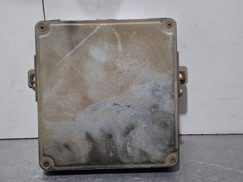 Recambio de centralita motor para suzuki grand vitara referencia OEM IAM 3392068D20 / 275800-5000  