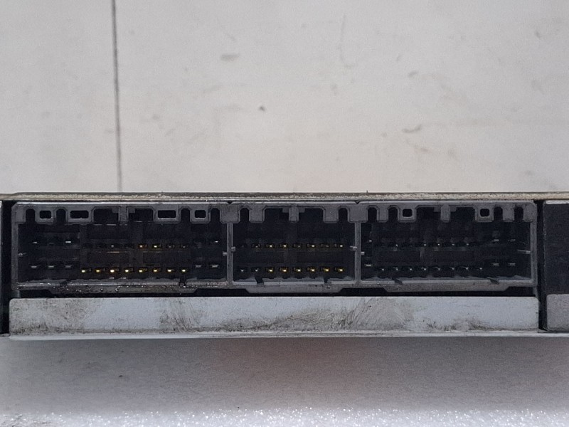 Recambio de centralita motor para suzuki grand vitara referencia OEM IAM 3392068D20 / 275800-5000  