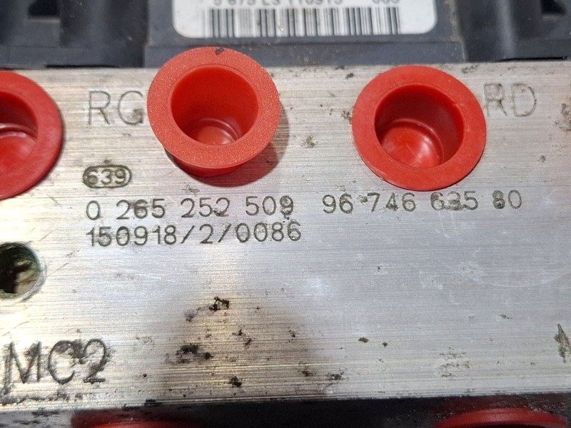 Recambio de modulo abs para peugeot partner referencia OEM IAM 0265252509 / 9674663580 / 0265952146  