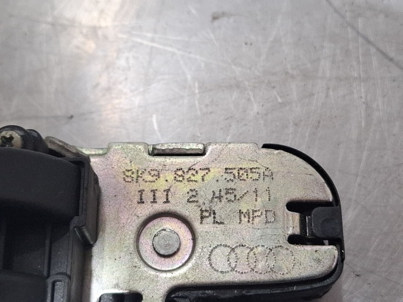 Recambio de cerradura maletero / porton para audi a1 (8x1, 8xk) 2.0 tdi referencia OEM IAM 8K9827505A  