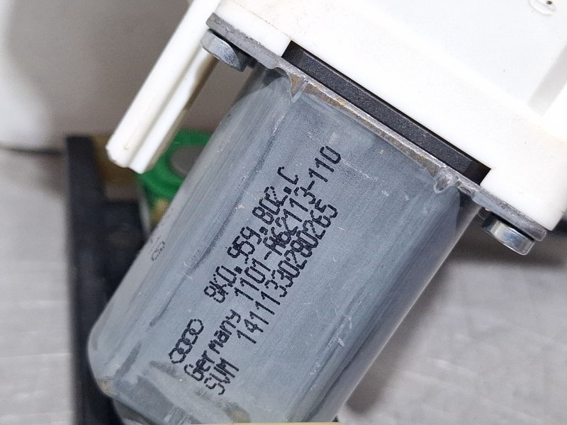 Recambio de elevalunas delantero derecho para audi a1 (8x1, 8xk) 2.0 tdi referencia OEM IAM 8K0959802C  