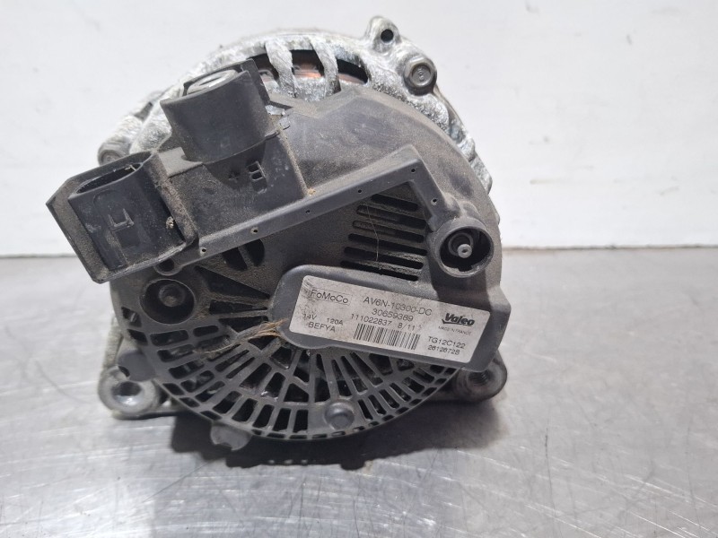 Recambio de alternador para ford fiesta referencia OEM IAM 30659389 / tg12c122  