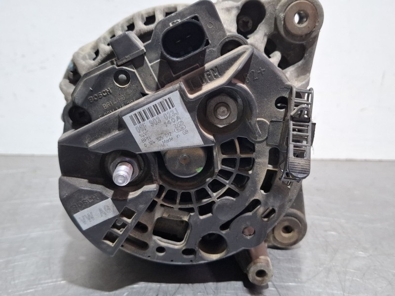 Recambio de alternador para audi a4 8e 2.0 tdi 6v03 referencia OEM IAM 06F903023J / 0124525092  