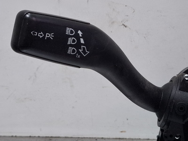 Recambio de mando multifuncion para audi a4 8e 2.0 tdi 6v03 referencia OEM IAM 8E0953549S  