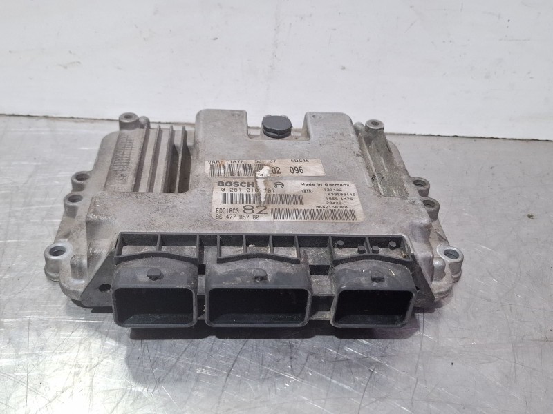 Recambio de centralita motor para peugeot 206 van 1.4 hdi referencia OEM IAM 9647785780 / 0281010707  
