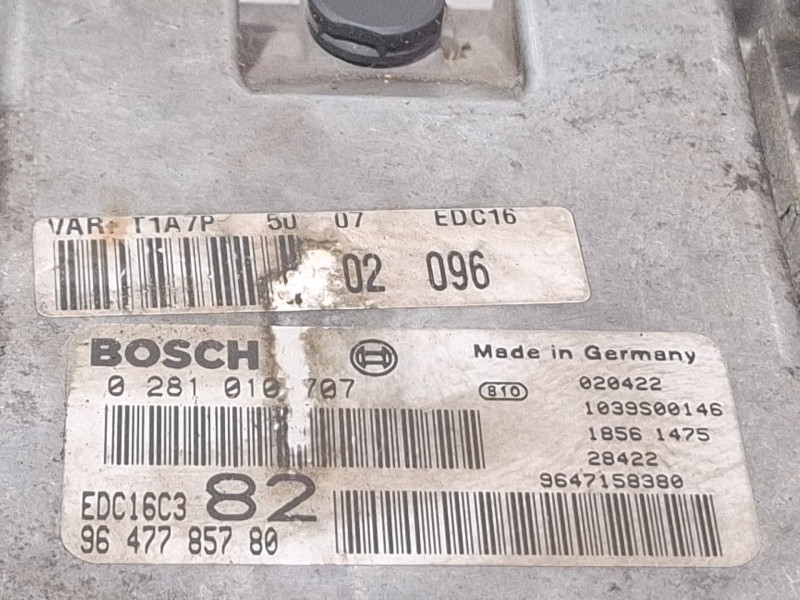 Recambio de centralita motor para peugeot 206 van 1.4 hdi referencia OEM IAM 9647785780 / 0281010707  