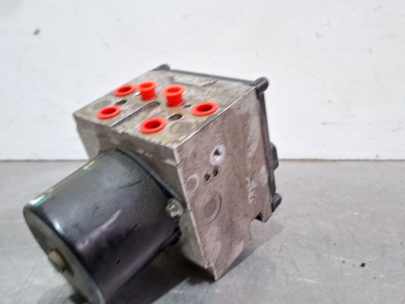 Recambio de modulo abs para peugeot 407 (6d_) 2.0 hdi 135 (6drhrh, 6drhre, 6drhrg, 6drhrj) referencia OEM IAM 15710602  