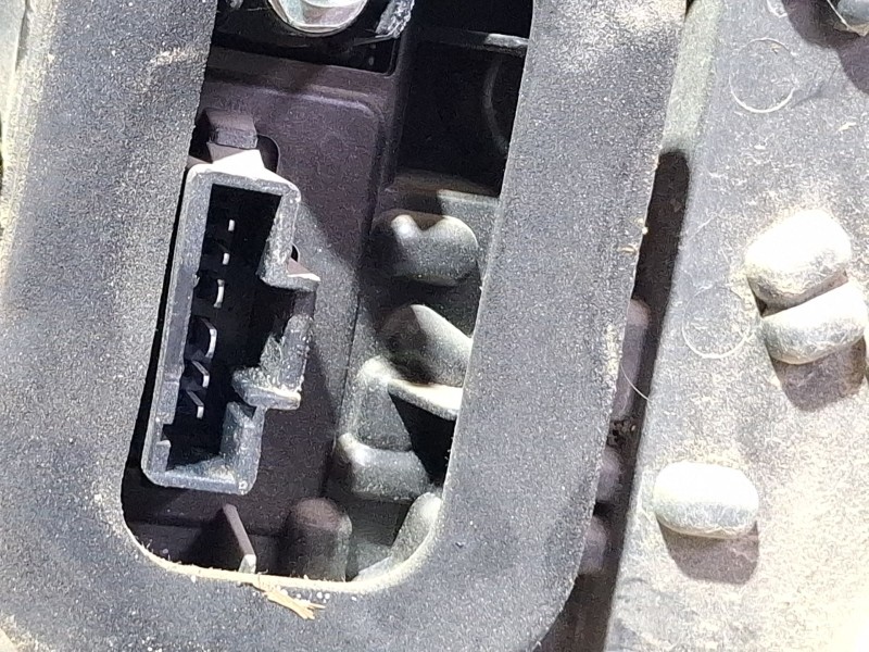 Recambio de piloto trasero izquierdo para dacia logan ii 1.5 dci referencia OEM IAM 265556233R / 62421401  