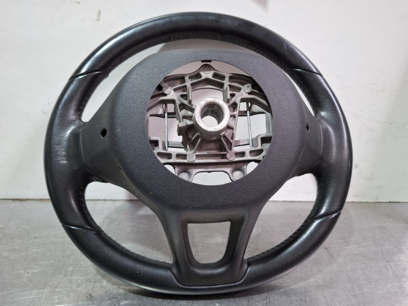 Recambio de volante (sin airbag) para peugeot 2008 act 1.6 hdi referencia OEM IAM 96750123ZD  