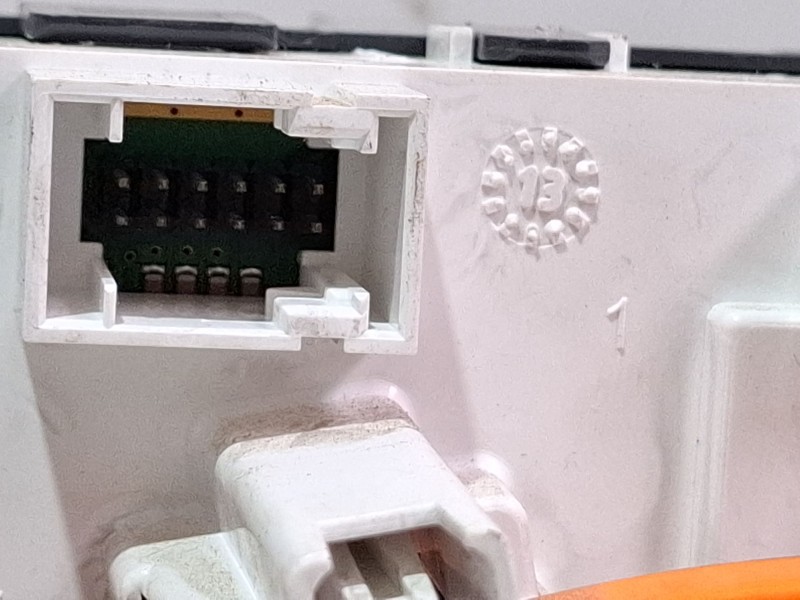 Recambio de mando calefaccion aire acondicionado para peugeot 2008 act 1.6 hdi referencia OEM IAM 96722483ZD  