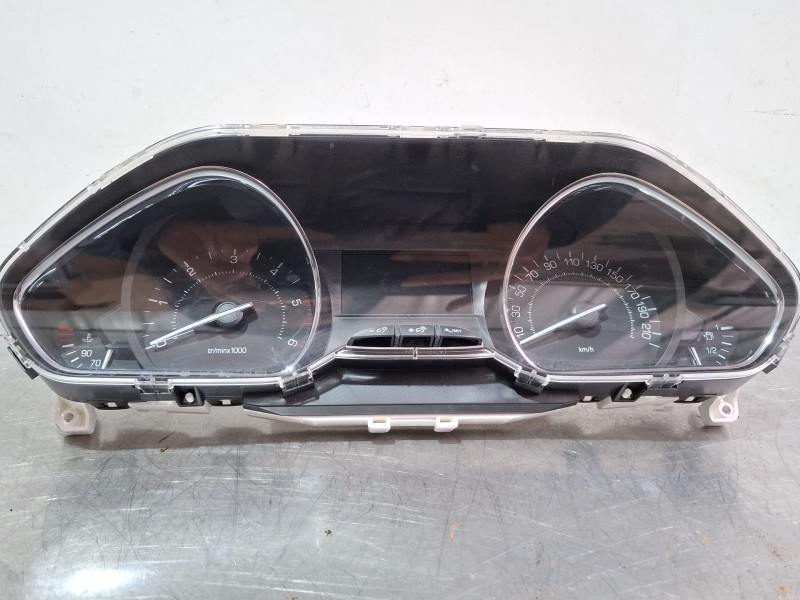 Recambio de cuenta kilometros para peugeot 2008 act 1.6 hdi referencia OEM IAM 9678508980H  