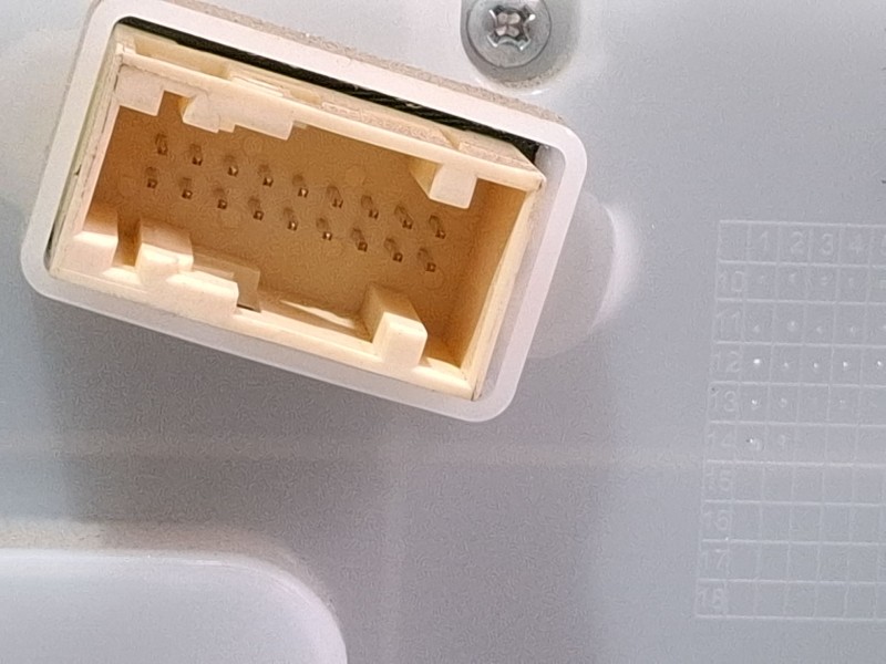 Recambio de cuenta kilometros para peugeot 2008 act 1.6 hdi referencia OEM IAM 9678508980H  