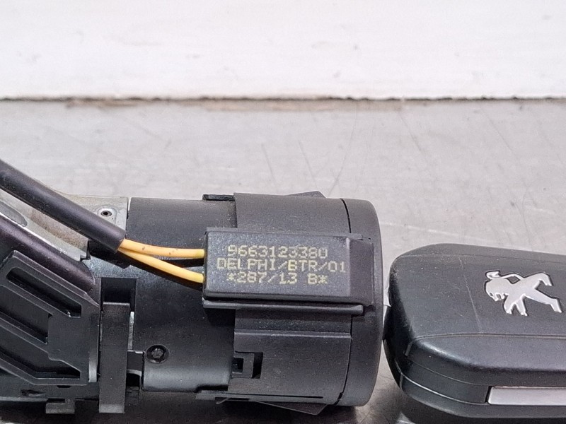Recambio de antirrobo para peugeot 2008 act 1.6 hdi referencia OEM IAM 9663123380  