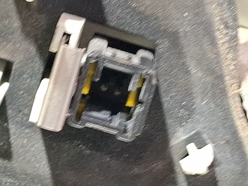 Recambio de piloto porton trasero derecho para peugeot 2008 act 1.6 hdi referencia OEM IAM 9678074580  