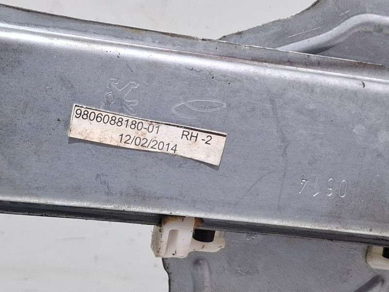 Recambio de elevalunas delantero izquierdo para peugeot 2008 act 1.6 hdi referencia OEM IAM 9806088180 / 0130822969 / 9806081880