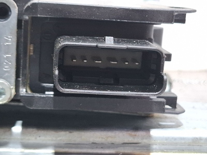 Recambio de elevalunas delantero izquierdo para peugeot 2008 act 1.6 hdi referencia OEM IAM 9806088180 / 0130822969 / 9806081880