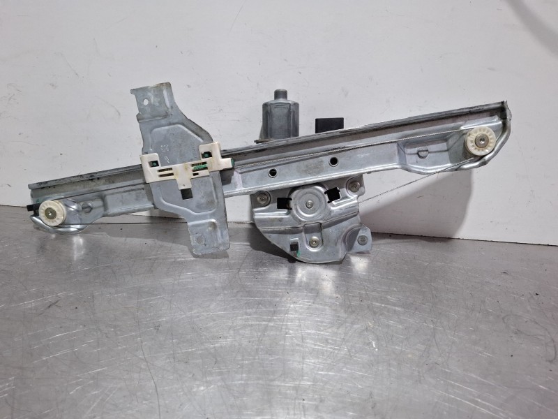 Recambio de elevalunas delantero izquierdo para peugeot 2008 act 1.6 hdi referencia OEM IAM 9806088180 / 0130822969 / 9806081880