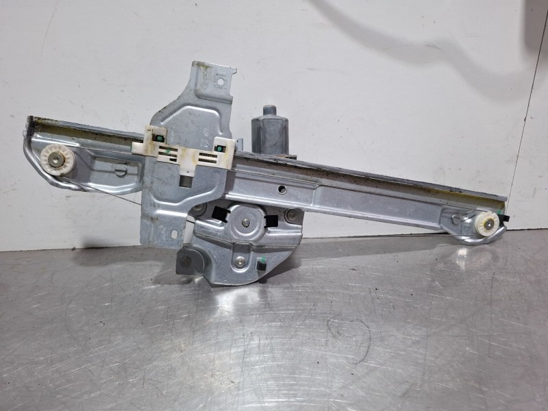 Recambio de elevalunas delantero derecho para peugeot 2008 act 1.6 hdi referencia OEM IAM 9673154380 / 0130822702 / 9674254380  