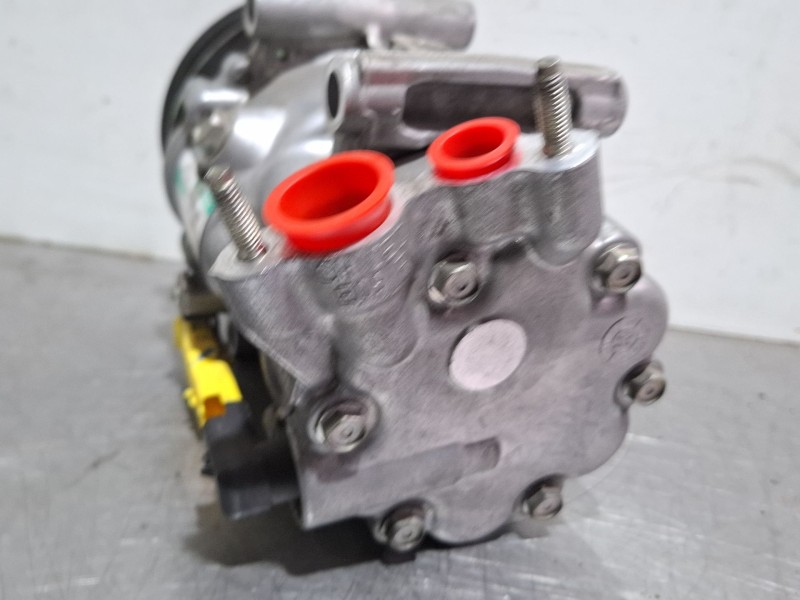 Recambio de compresor aire acondicionado para peugeot 2008 act 1.6 hdi referencia OEM IAM 9678656080  