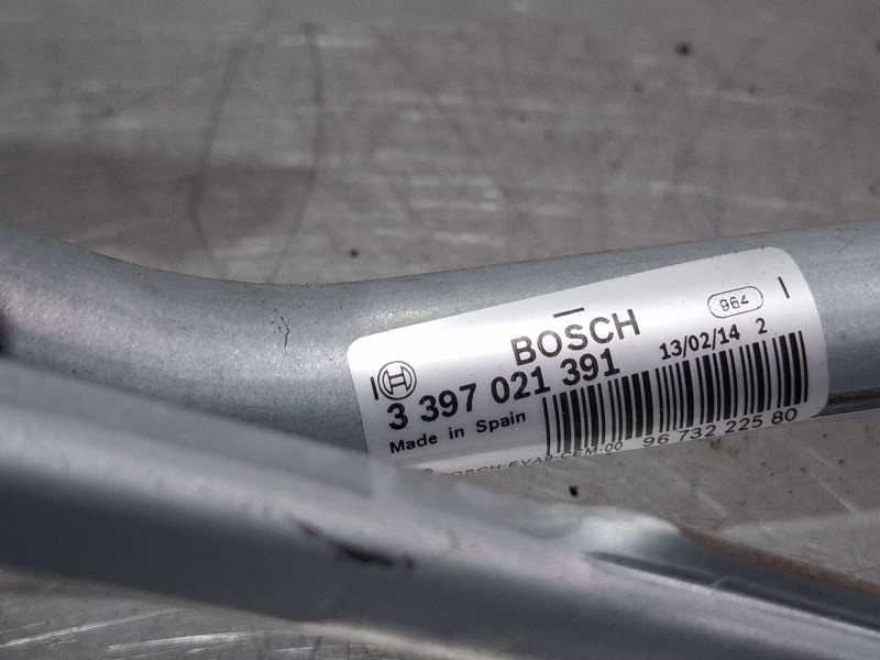 Recambio de motor limpiaparabrisas delantero para peugeot 2008 act 1.6 hdi referencia OEM IAM 3397021391 / 0390241540  