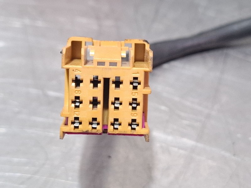 Recambio de espejo retrovisor derecho electrico para seat ibiza referencia OEM IAM E9014142  